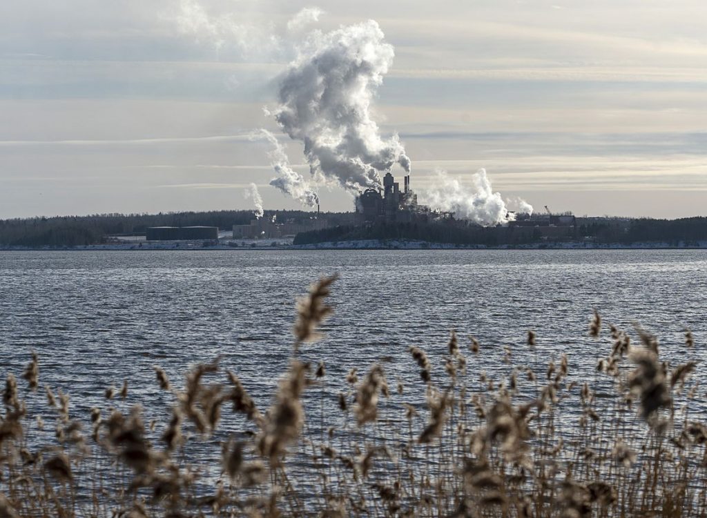 Nova Scotia Premier rejects pulp mill’s request to keep dumping waste water near First Nation – The Globe and Mail