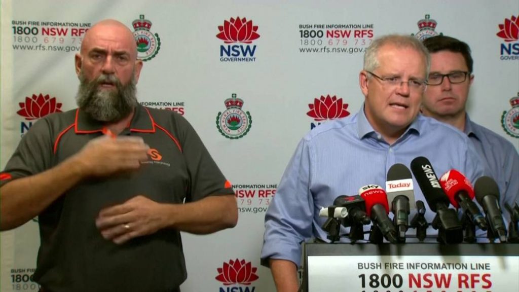 At least 68 Canadians to give up holidays at home, head to Australia to battle wildfires