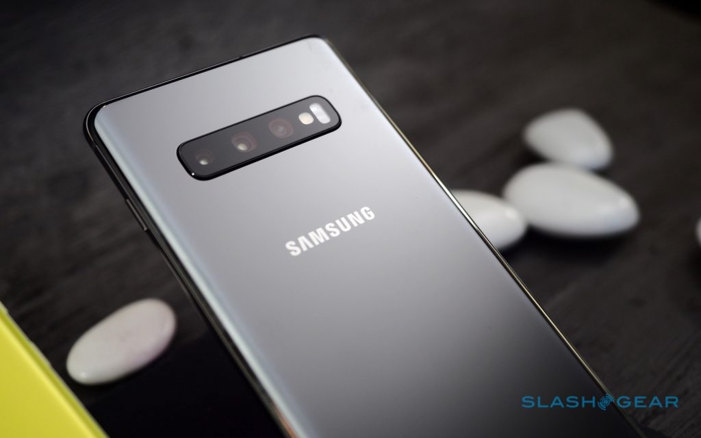 Galaxy S11 leaked screen protectors suggest three big phones – SlashGear