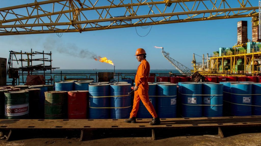 Teck’s massive .6-billion oilsands project could be delayed