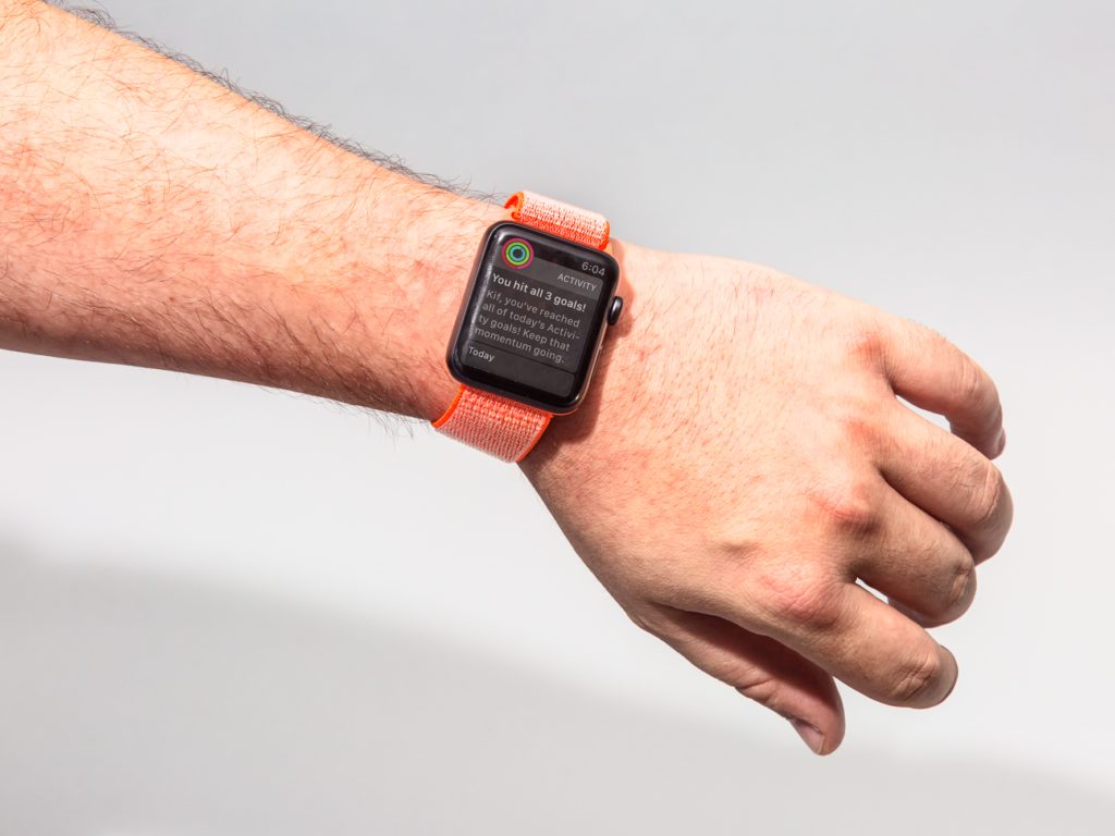 Apple is giving  Apple Watches to seniors for a new heart study – Business Insider – Business Insider