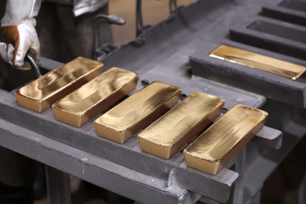 Gold gains as coronavirus epidemic fuels safe-haven demand – CNBC