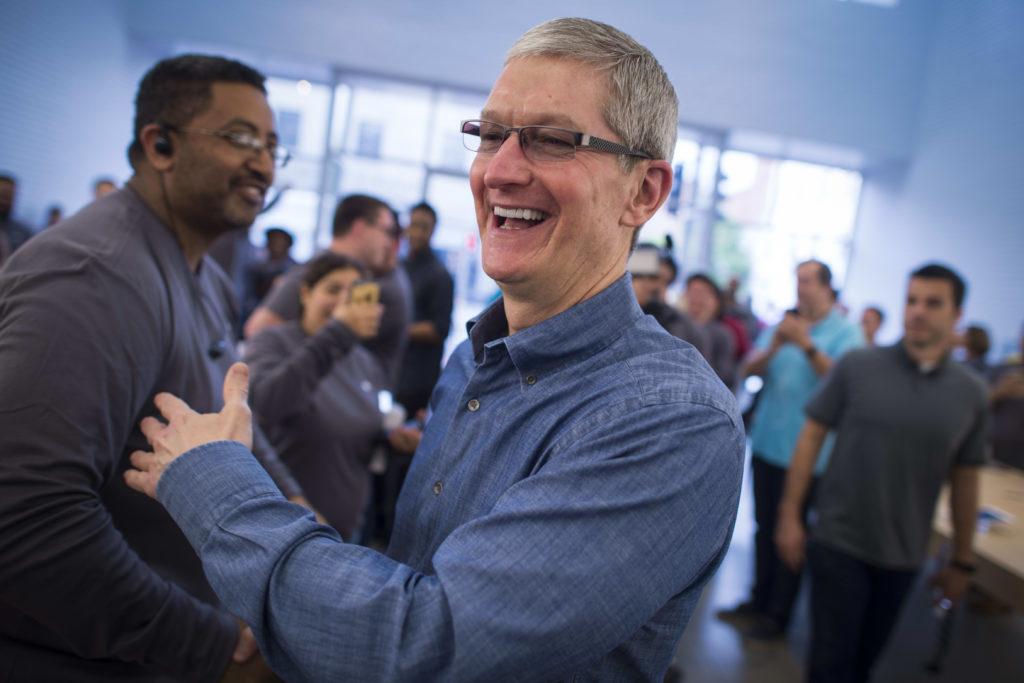 Trader sees a comeback for Apple to all-time highs – CNBC