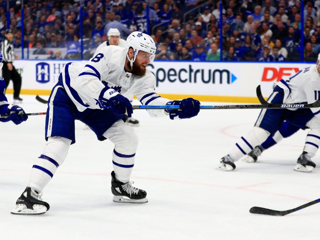 Leafs upset Bolts, lose Muzzin – Toronto Sun