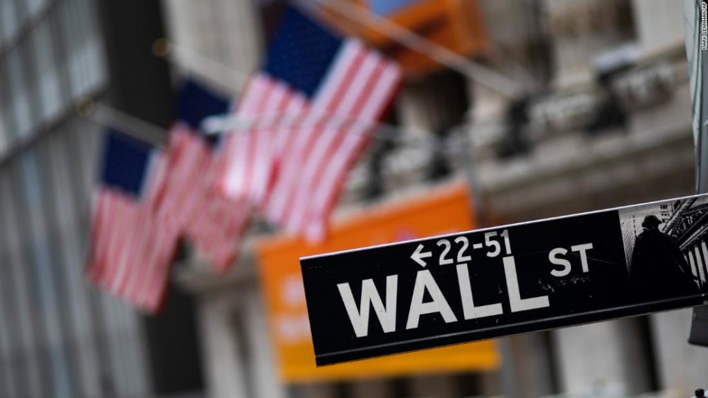 The economy gives Trump a chance to shift from weakness to strength – CNN