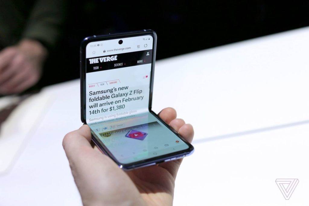 The Galaxy Z Flip is neat, but the Galaxy S20 is important – The Verge