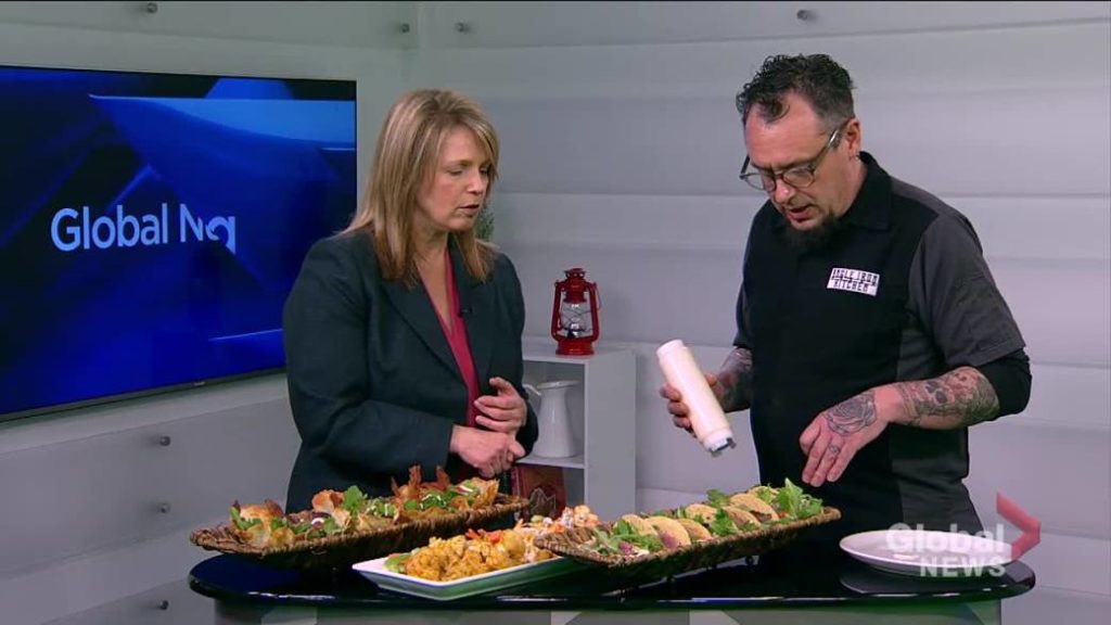 What Super Bowl foods are Canadians searching for