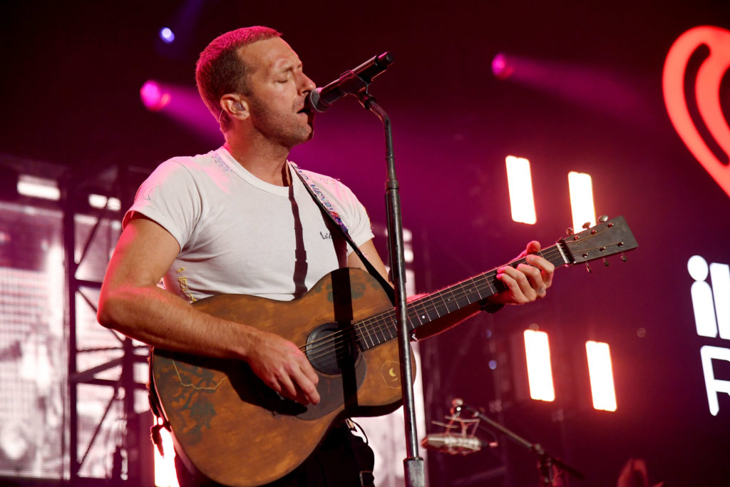 Celebrities are 'touring' social media to counter coronavirus isolation and gig cancellations – CNBC