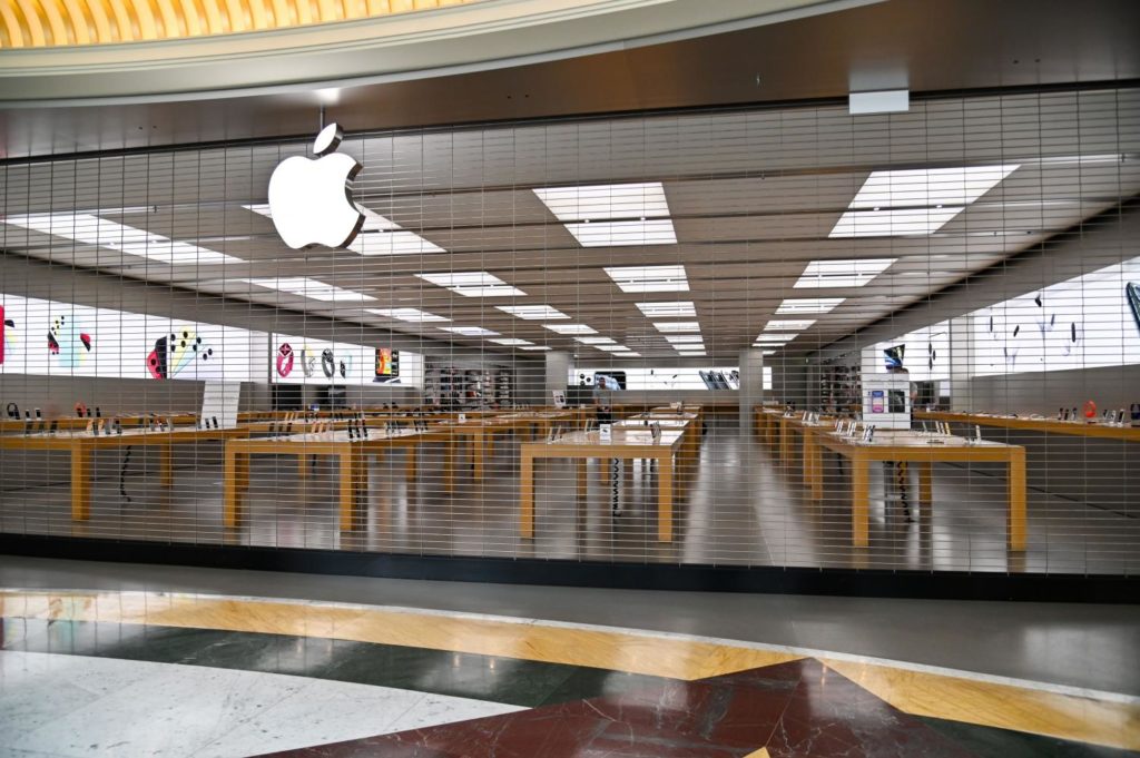 Apple Closes All Its Stores Outside China Over Coronavirus – Bangkok Post