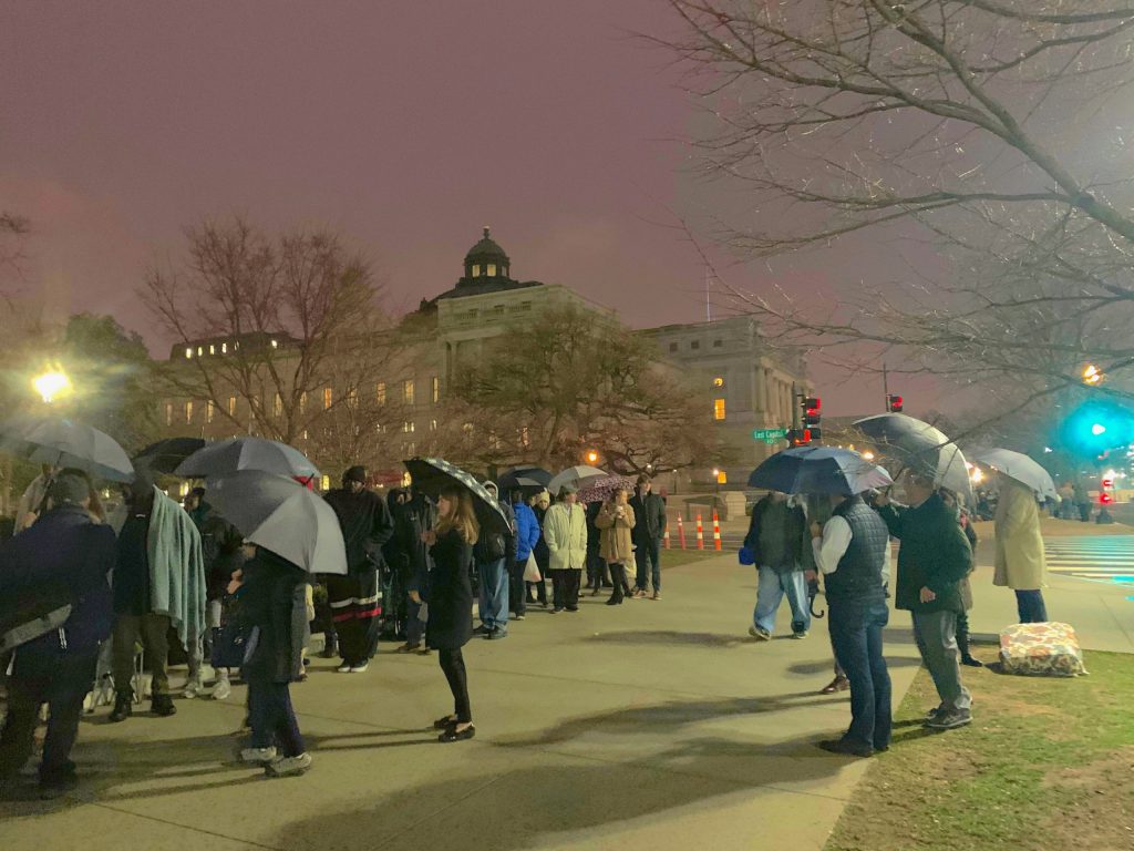 Courtroom access: “Bridgegate” and the politics of line-standing – SCOTUSblog