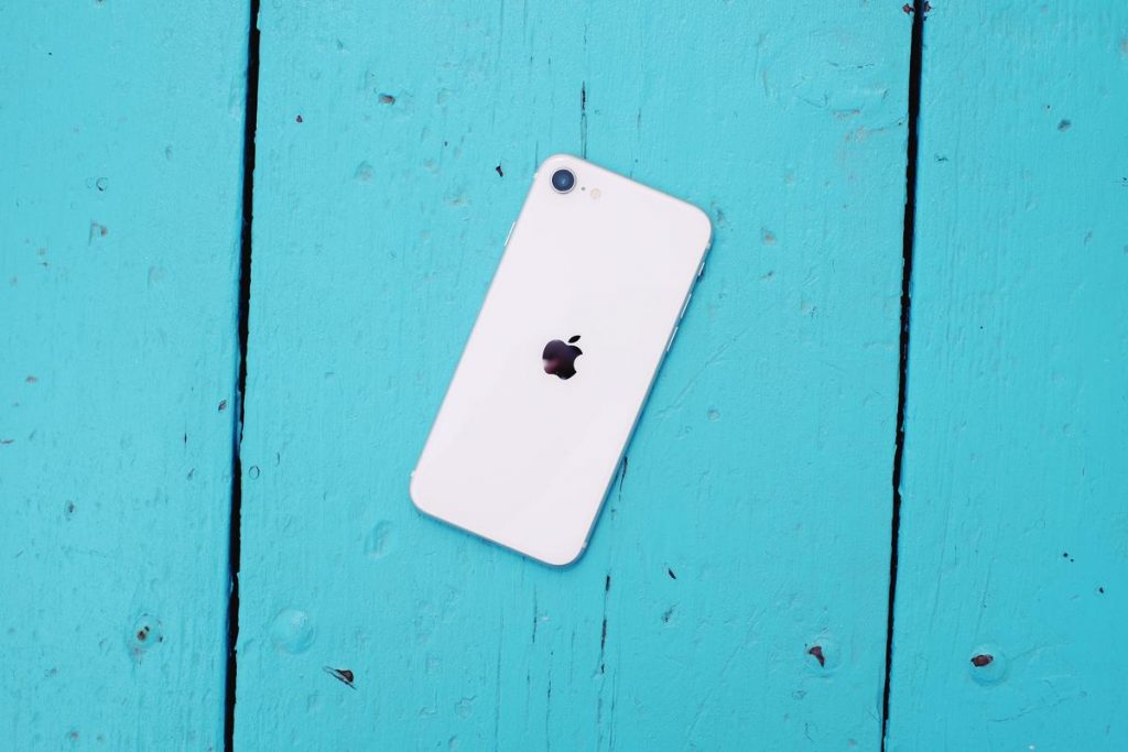 iPhone SE (2020) hands-on: Four quick thoughts after unboxing Apple's 9 iPhone – ZDNet