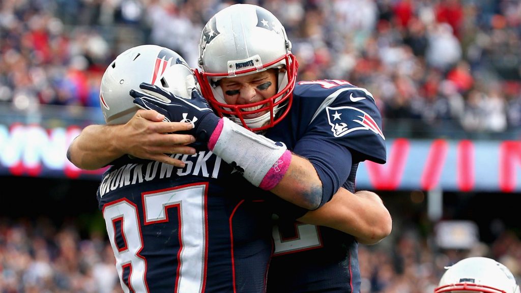 Tom Brady reacts to Rob Gronkowski trade: Run it back! – Sporting News