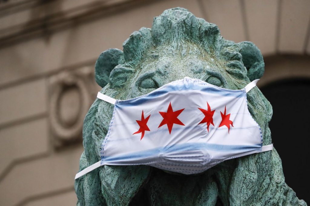 Art Institute vows to replace mask stolen from one of its entryway lions – Chicago Tribune