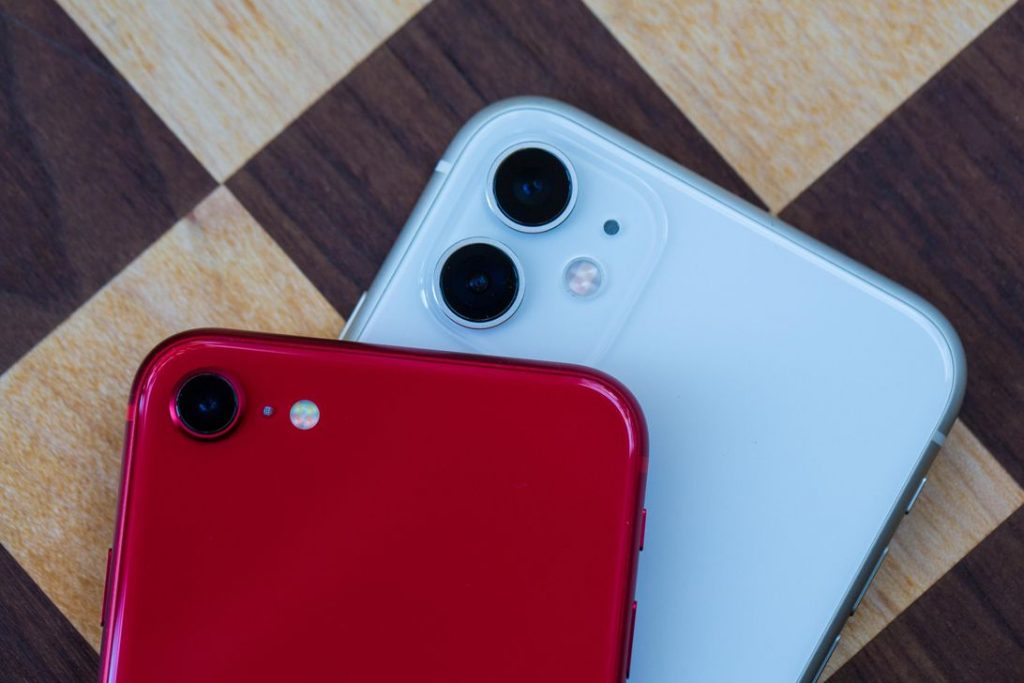 iPhone SE vs. iPhone 11: Comparing cameras from both phones – CNET