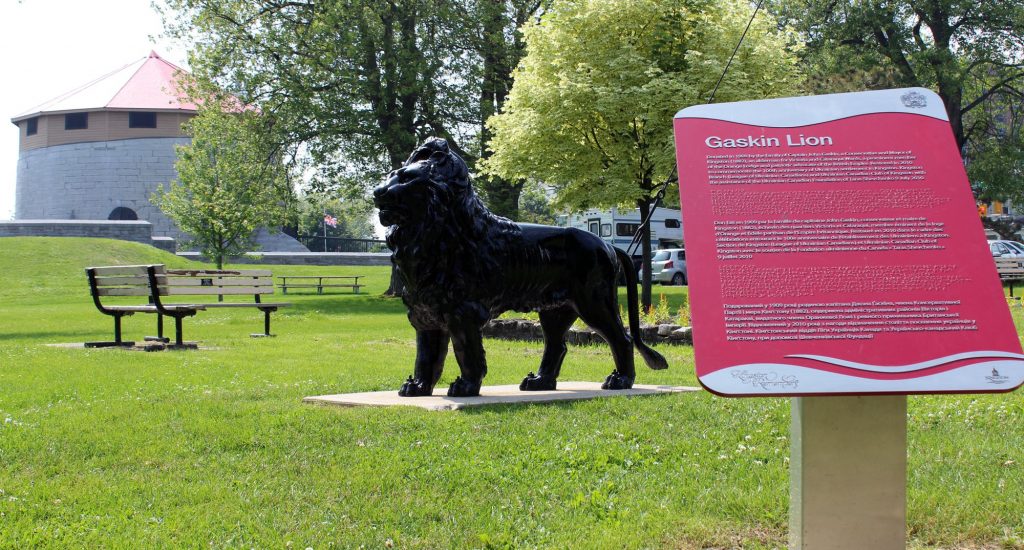 COVID-safe art viewing – The Kingston Whig-Standard