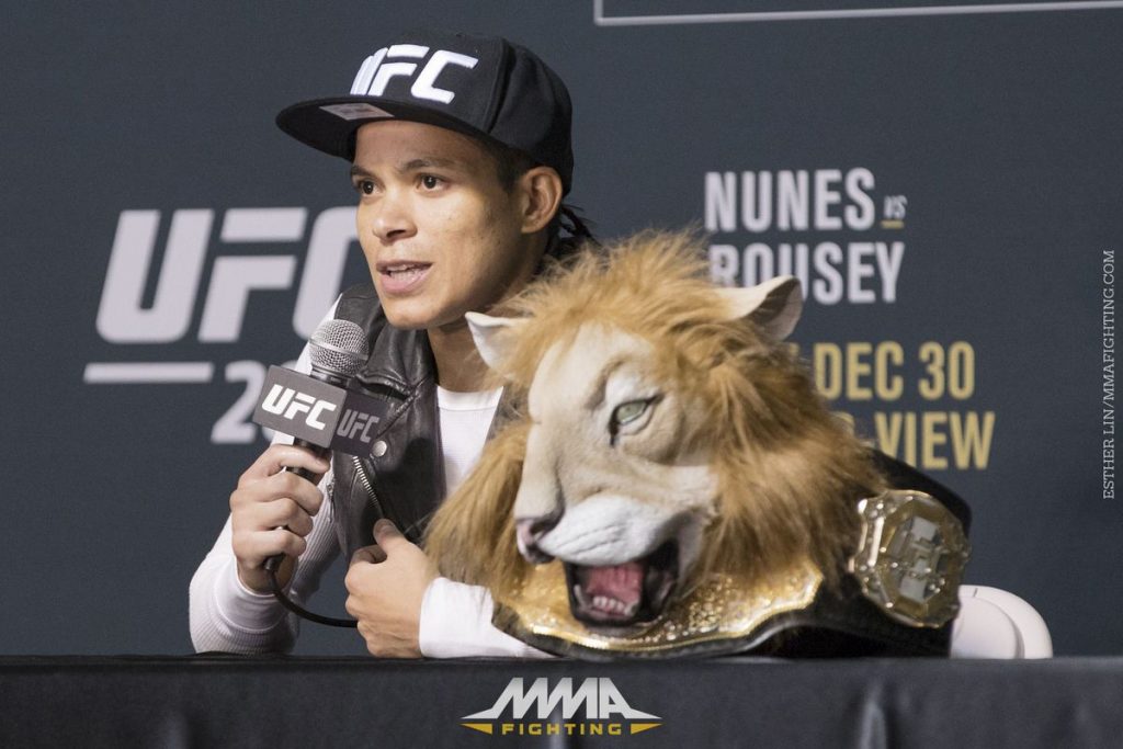 A spy and an armbar: The night ‘India’ welcomed Amanda Nunes to MMA – MMA Fighting