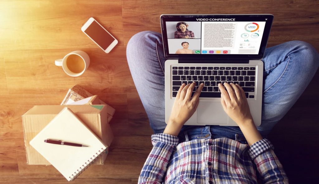 Canadians working from home permanently should expect salary changes, experts say – The Globe and Mail