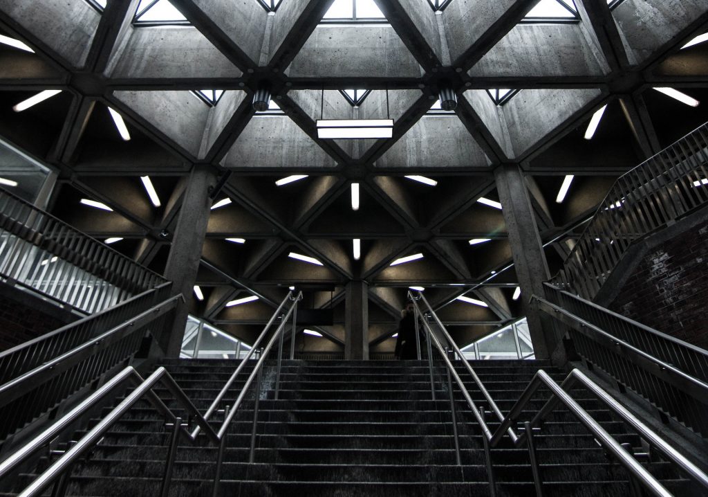 This Week’s Top Stories: A Big Canadian Bank Forecasts The Largest Real Estate Price Drop In History, And Canadians Max Out HELOCs – Better Dwelling