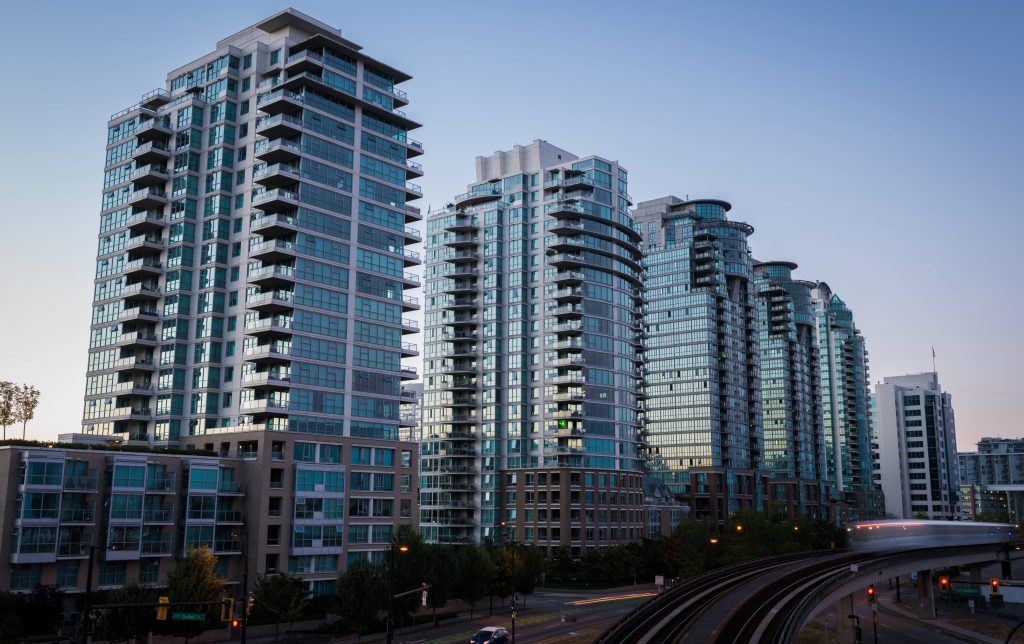 Province extends ban on rent increases, will allow some evictions amid continuing health crisis – News1130