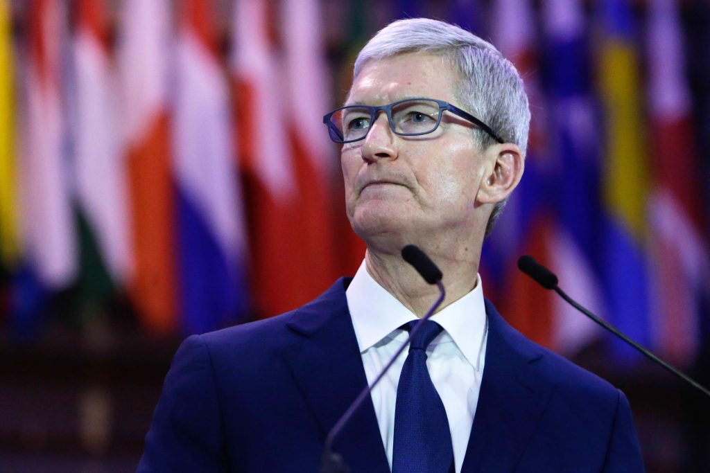 Tim Cook will testify that Apple is in fierce competition with Google and Huawei – CNBC