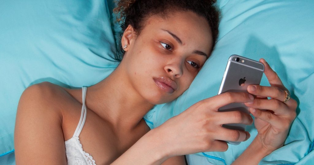 The Worst Social Media App For Sleep Is TikTok – Refinery29