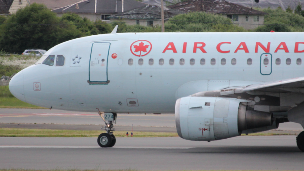 Canada approves Air Canada purchase of Transat, with conditions