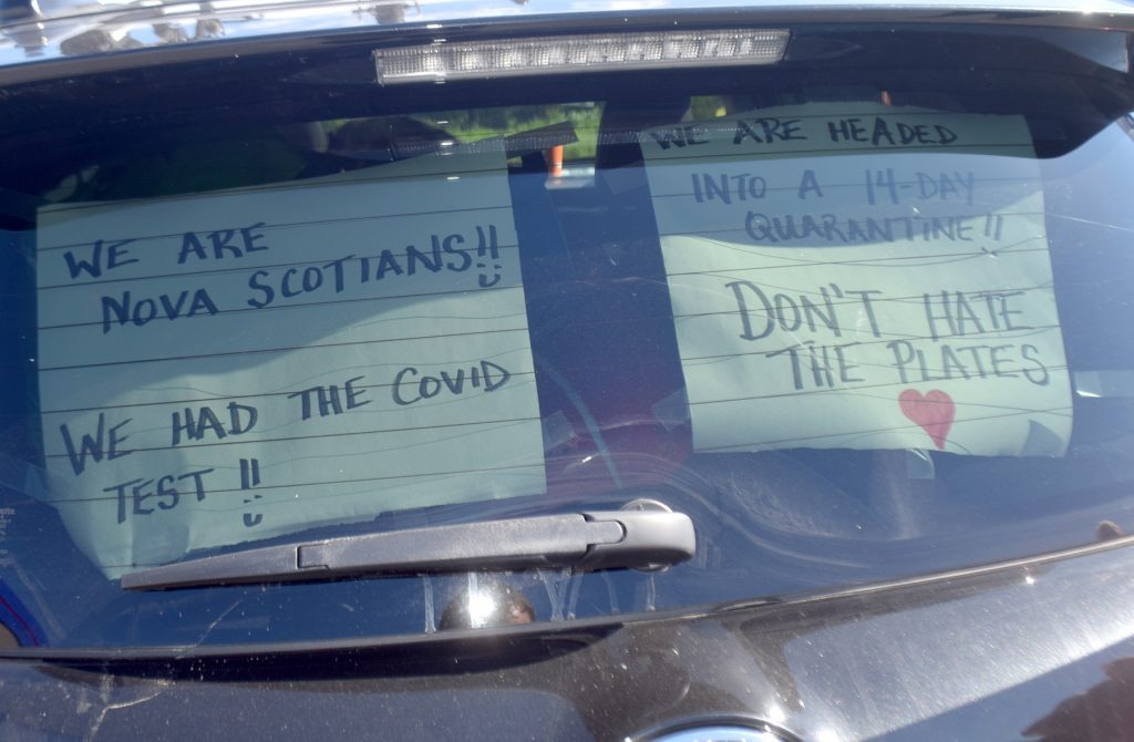 'Don't hate the plates:' Ontario family travelling through Nova Scotia creates signs to avoid COVID-19 backlash – The Journal Pioneer