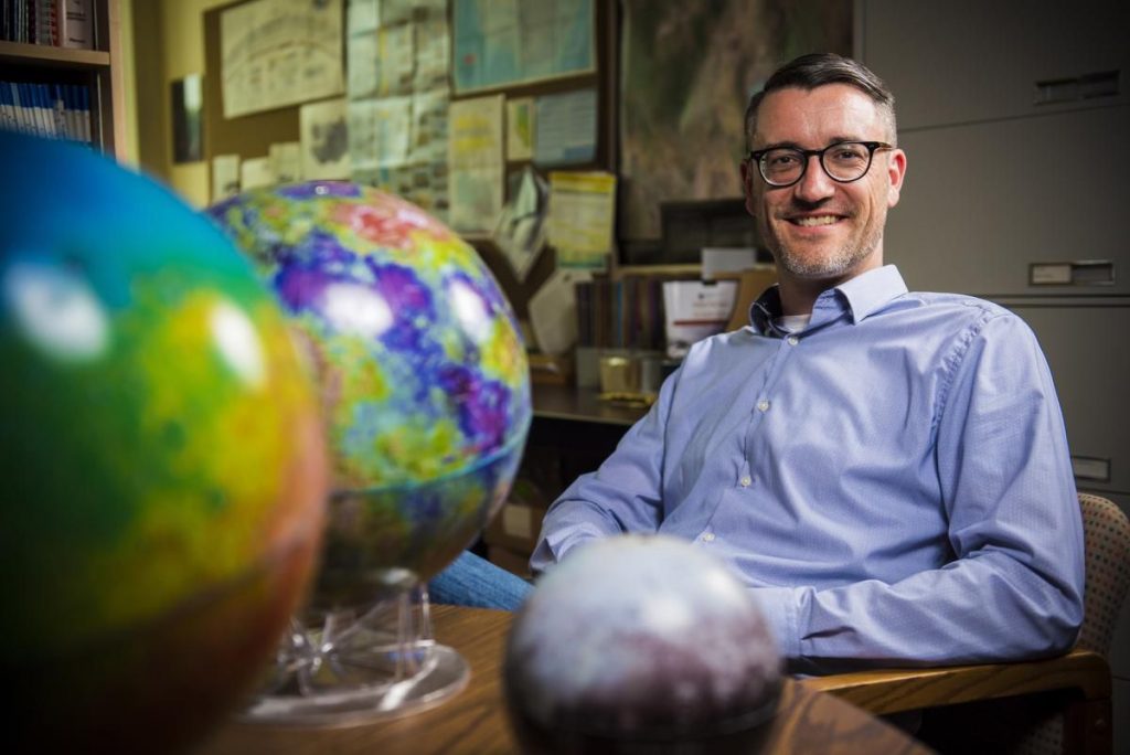 Martian dreams: Mars probe part of Alberta scientist's childhood dream – StCatharinesStandard.ca