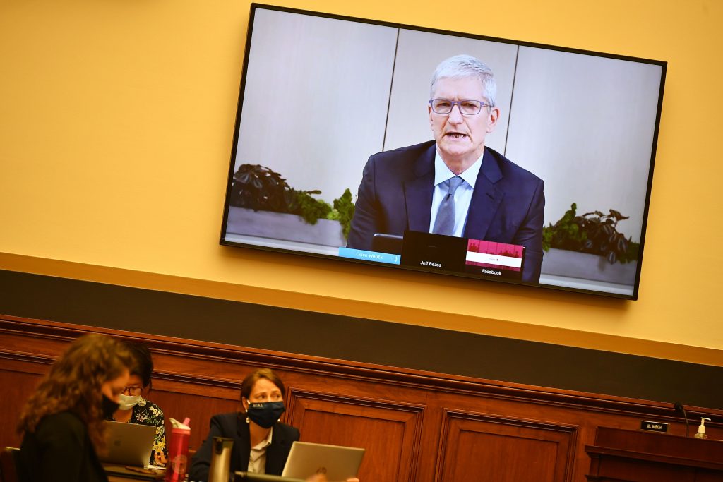 News publishers ask Apple for the same App Store deal it offered Amazon – CNBC