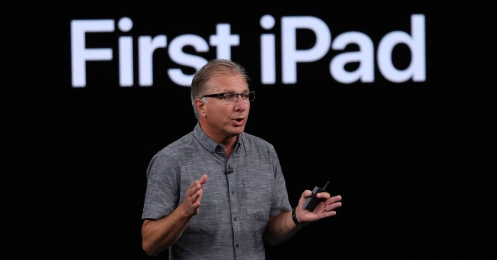 Greg Joswiak replaces Phil Schiller as head of Apple marketing – The Verge