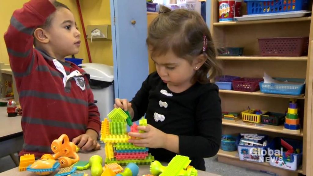 Coronavirus: Canada adds 427 new cases, 8 deaths – Global News