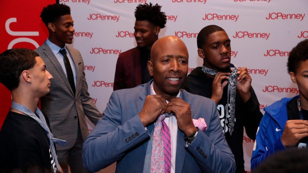 Kenny Smith walks off TNT set in support of NBA players – Sportsnet.ca