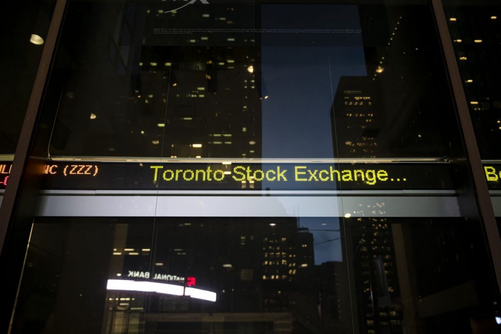 At midday: TSX rises on upbeat manufacturing – The Globe and Mail