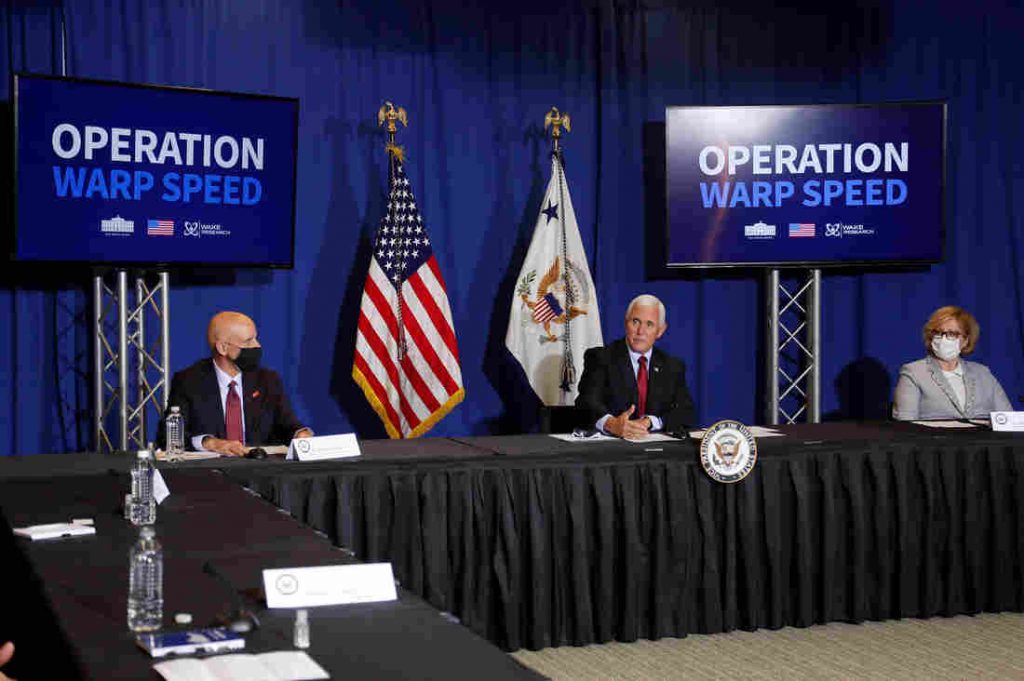 Some Worry The Trump Administration Will Play Politics With A COVID-19 Vaccine : Shots – Health News – NPR