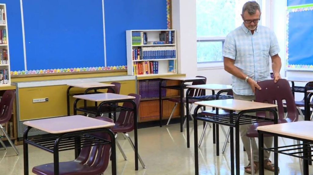 Manitoba health officials to give coronavirus update Monday