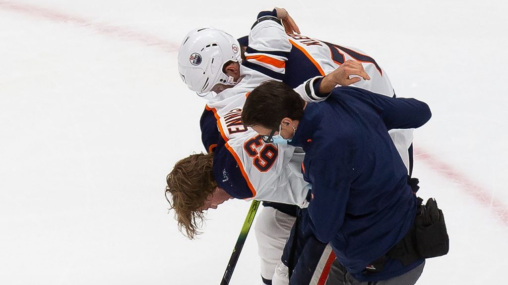 Oilers’ Tyler Ennis out indefinitely after leaving Game 3 injured – Sportsnet.ca