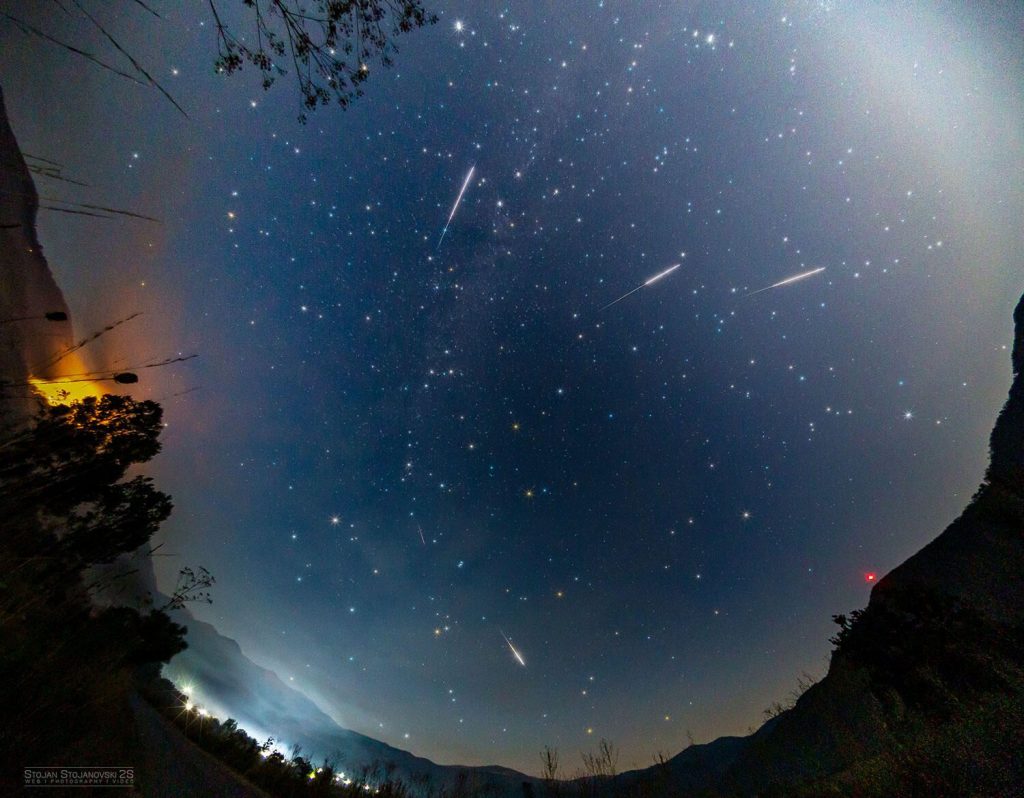 The 2020 Perseid meteor shower is peaking: How to watch the show – CNET
