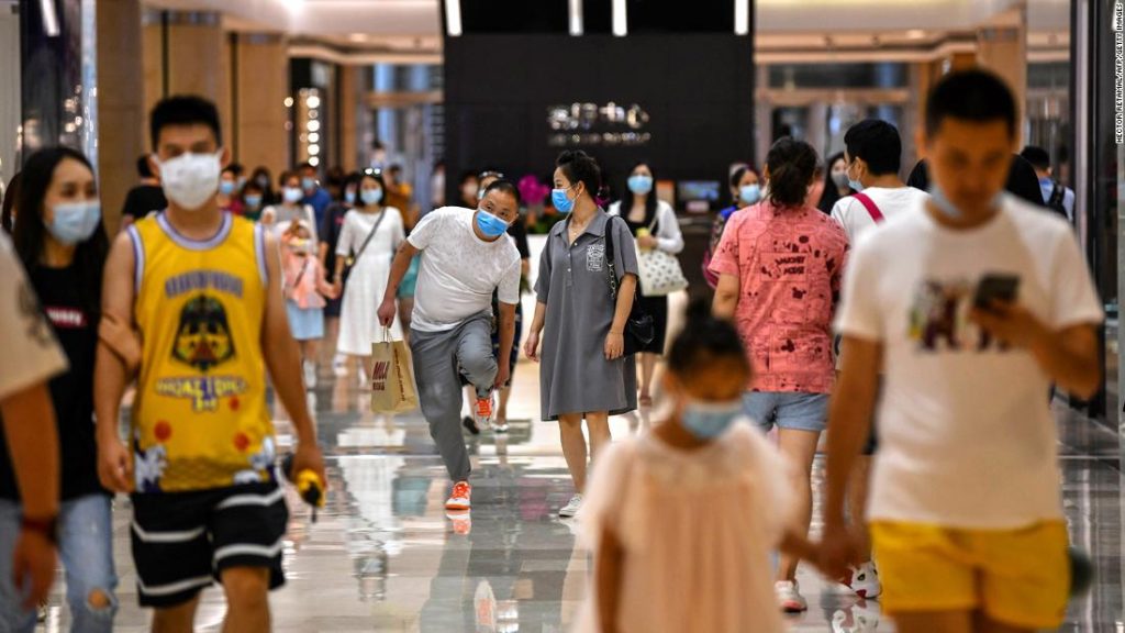 China's economy shrugs off global slump as shoppers join the recovery – CNN