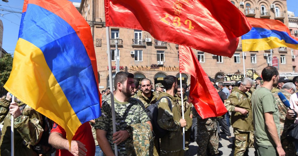 Armenia’s political tensions rise amid rival rallies