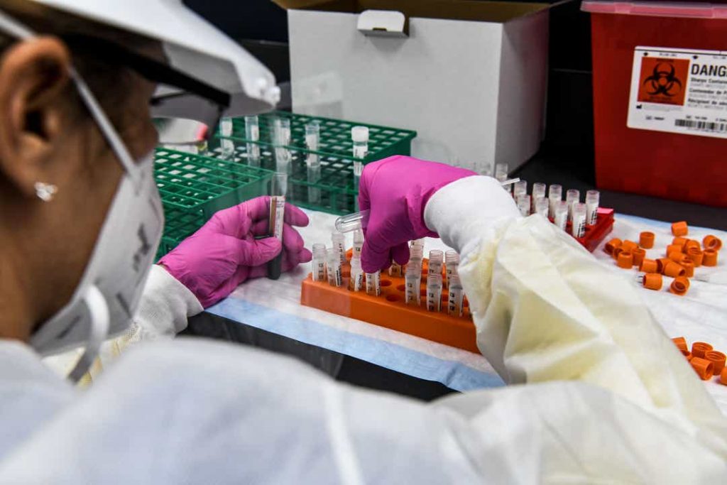 With Trump promising a COVID-19 vaccine 'very soon,' industry developers pledge to keep politics out of science – USA TODAY