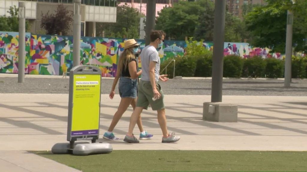 A second coronavirus lockdown in Canada? Experts discuss the likelihood – Global News