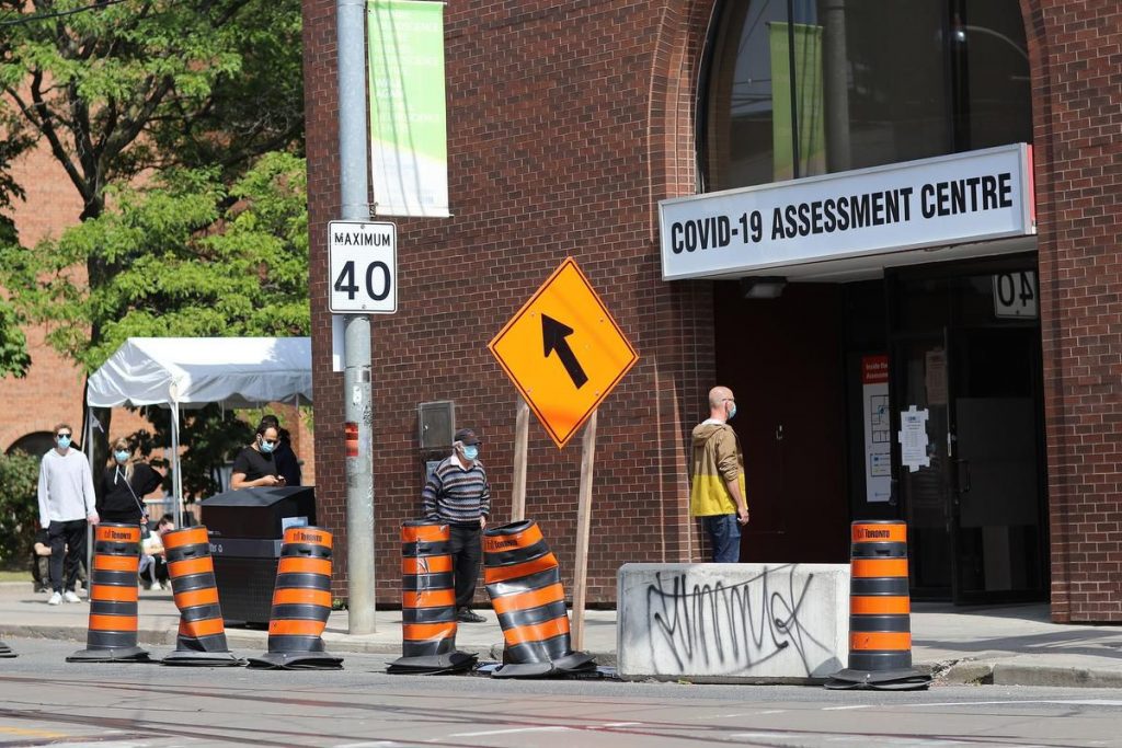 University of Kansas students demand campus close amid rising infections; 23 COVID cases now tied to GTA wedding celebrations; Ontario reports 158 new cases