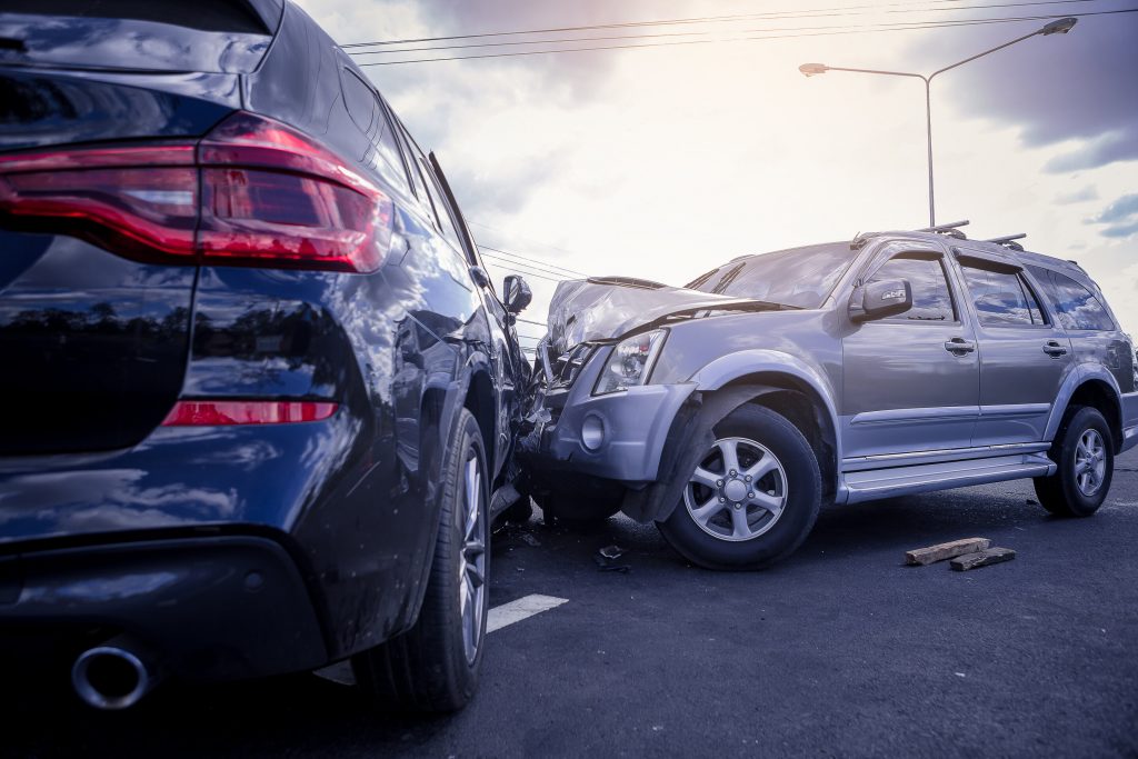 What to do if you are injured in a collision with a commercial truck in Edmonton, Alberta?