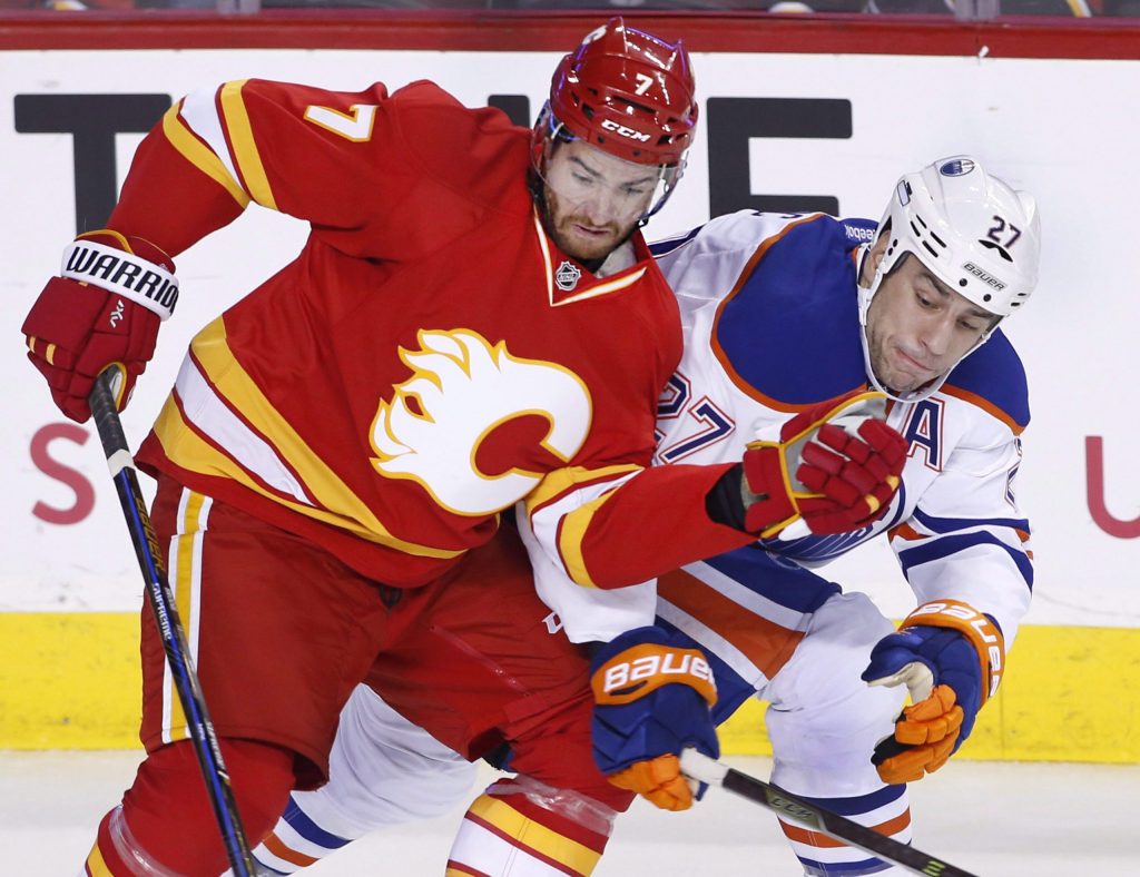 Opening-day win for Maple Leafs GM Dubas in free agency