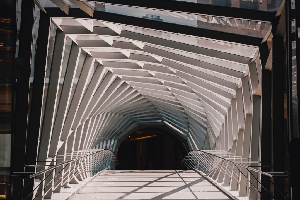 This Week’s Top Stories: Canadian Real Estate Sees A “Crisis,” and A Swiss Bank Says Toronto’s Bubble Is Getting Worse – Better Dwelling