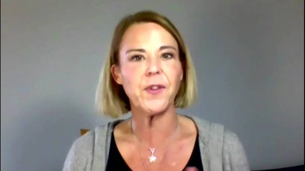 Man in his 40s, senior die from COVID-19 Thanksgiving Monday with 77 new cases