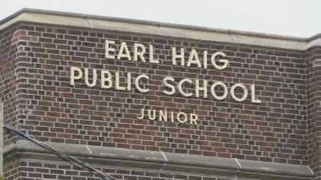 Some Simcoe County parents pulling their kids out of school as COVID-19 cases rise – Global News