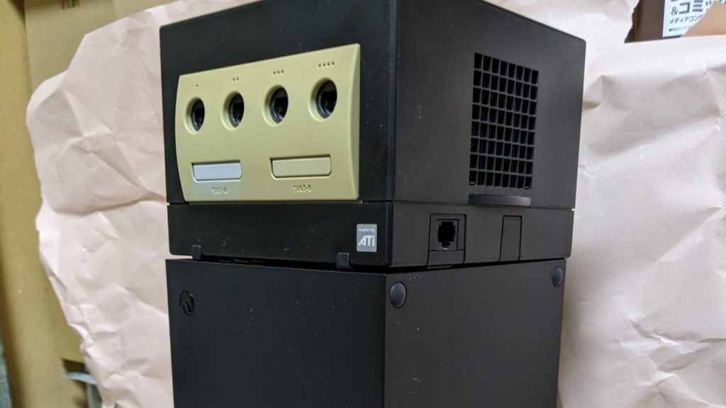 Random: Turns Out The Xbox Series X Doubles Up As A Perfect GameCube Display Stand – Nintendo Life