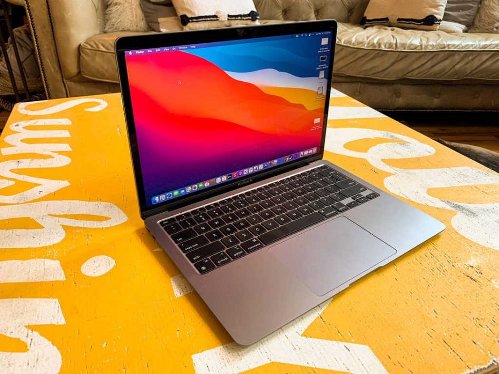 MacBook Air M1 hands-on: Big changes from Apple silicon and Big Sur