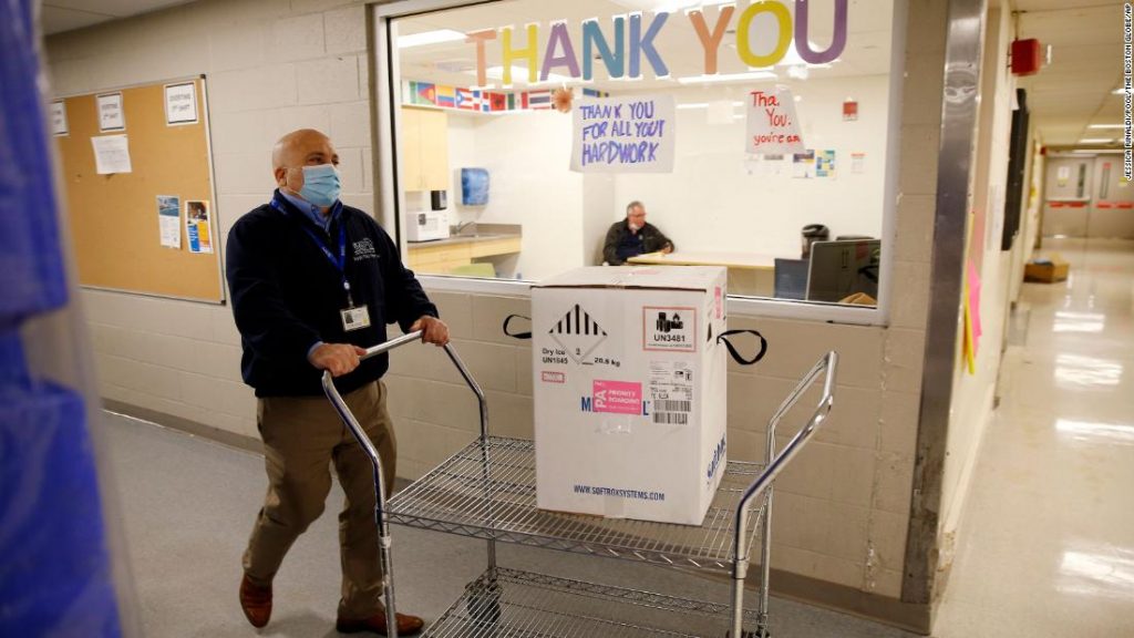 Covid-19 vaccine rollout was a moment of hope in pandemic's 'darkest days,' expert says. But the dark days aren't yet over – CNN